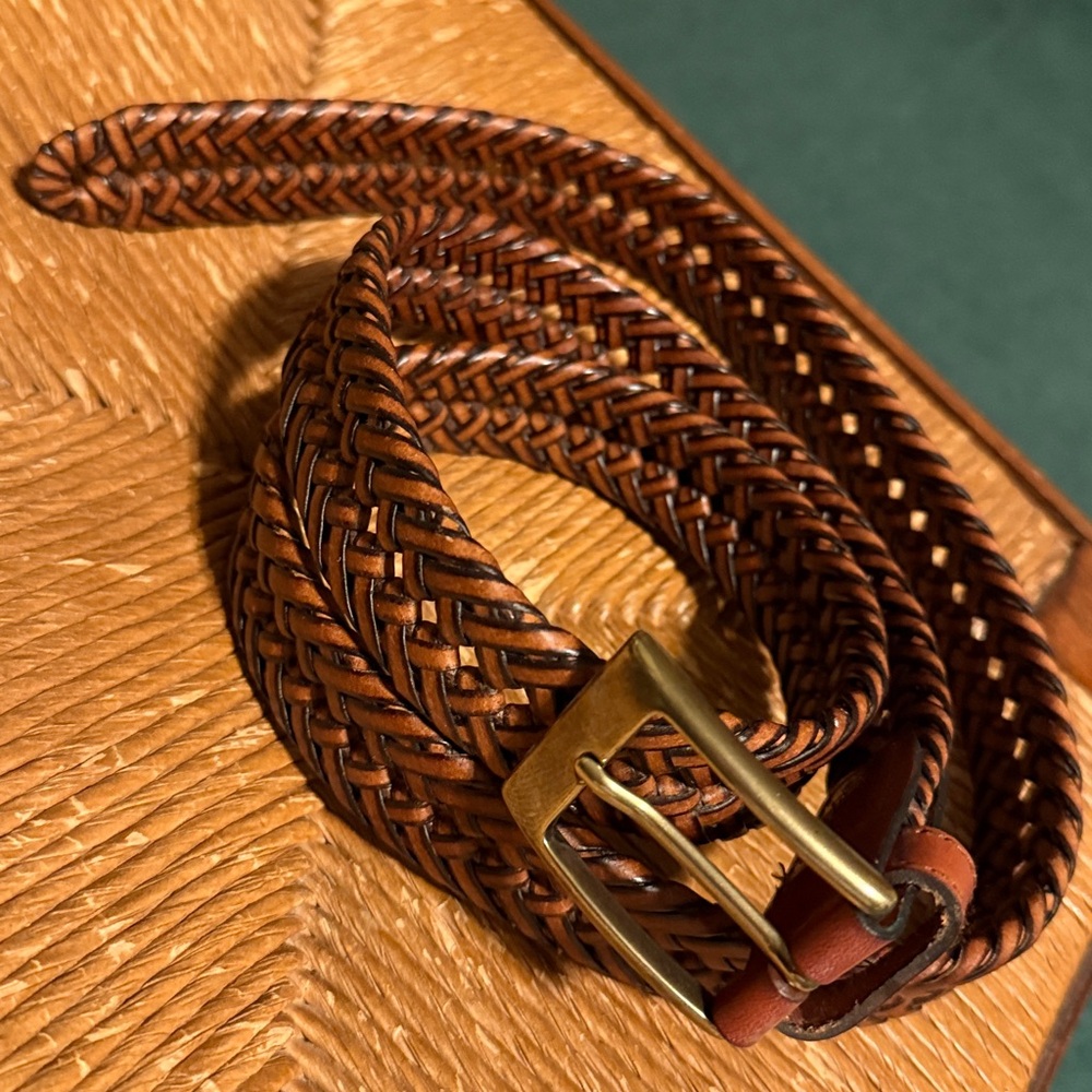 Braided brown leather unisex belt 51” long, gold tone buckle size 42 (XL) NWOT